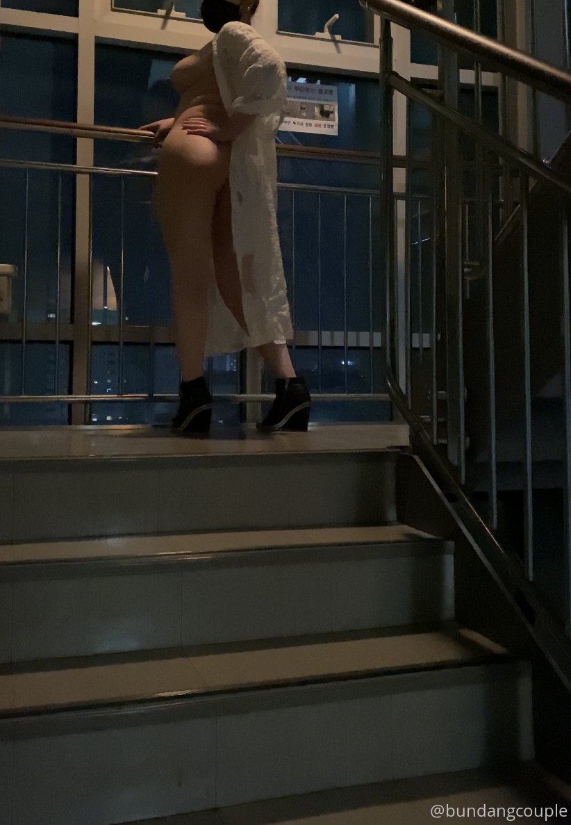 【2023_08_04】All_naked_sex_in_the_kichen_caution_need_to_see_next.m4v