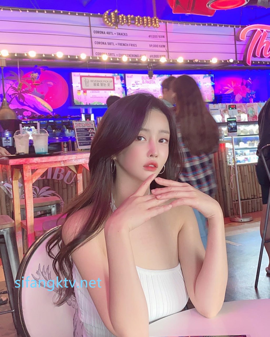 【2023-06-14】Boobs